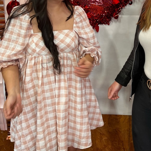 Pink gingham dress - Picture 2 of 3